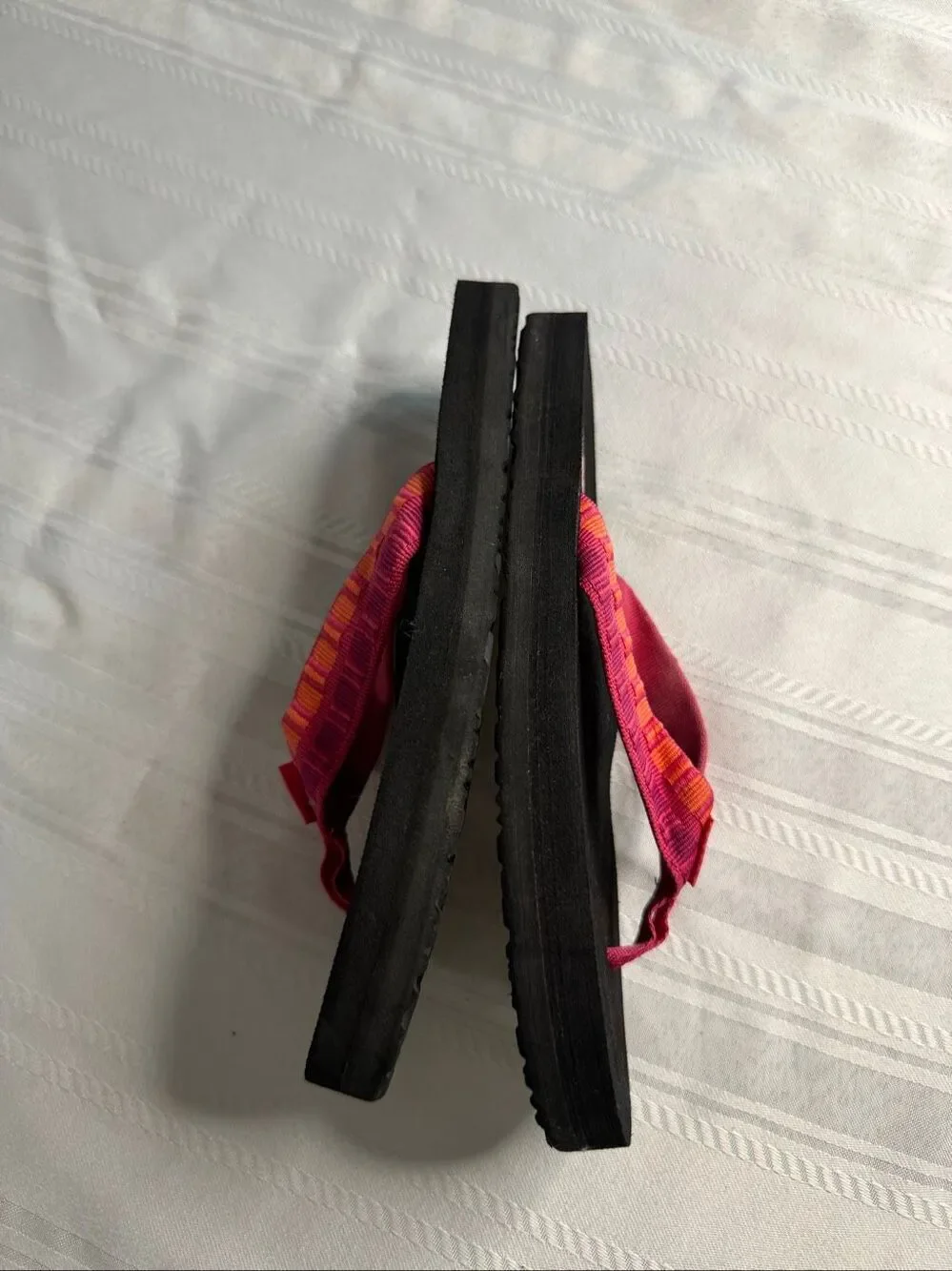 Teva Women’s Mush ll Black Flip Flops Size 6